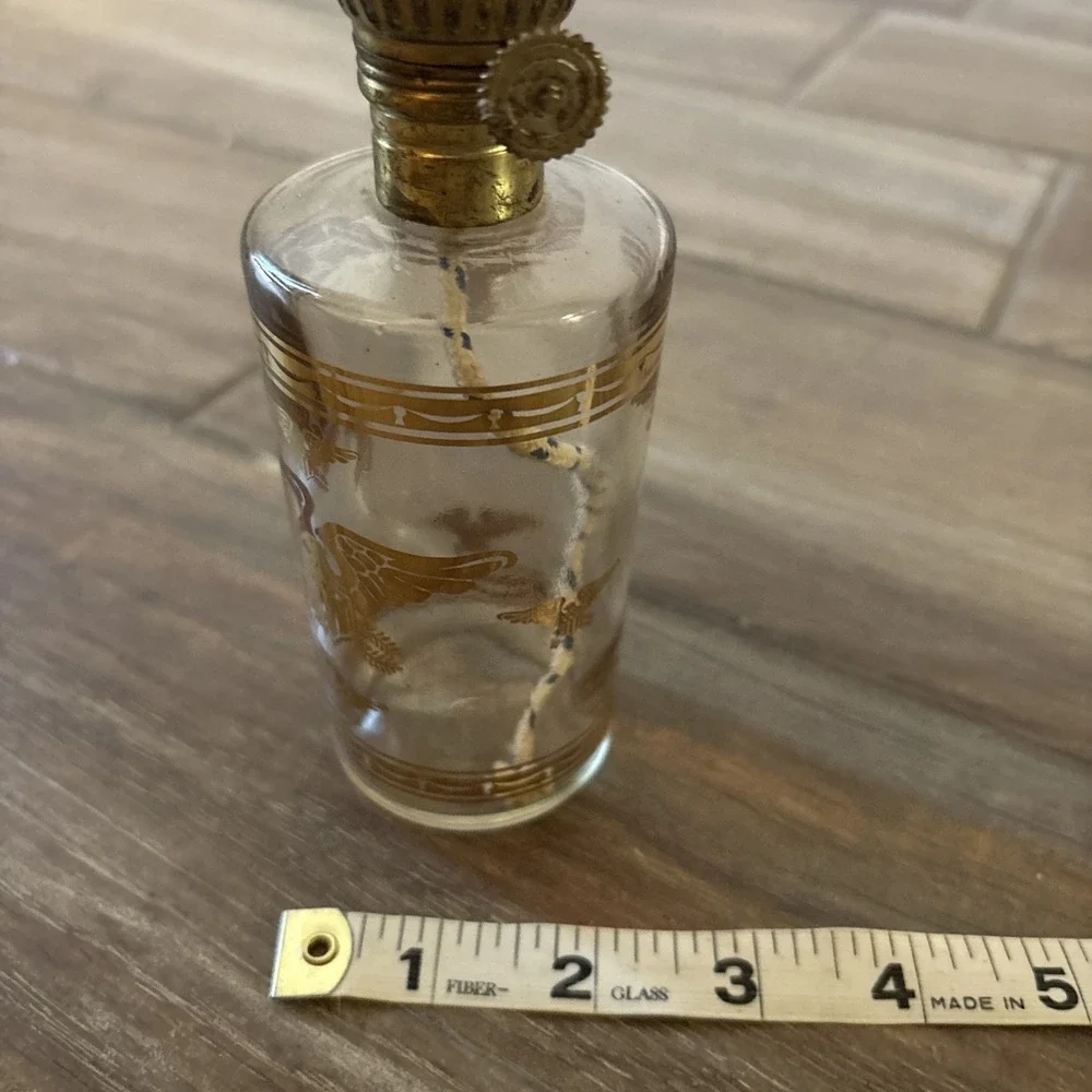 Vintage 50s Foster Forbes Glass Hurricane Oil Lamp Gold American Eagle Shield